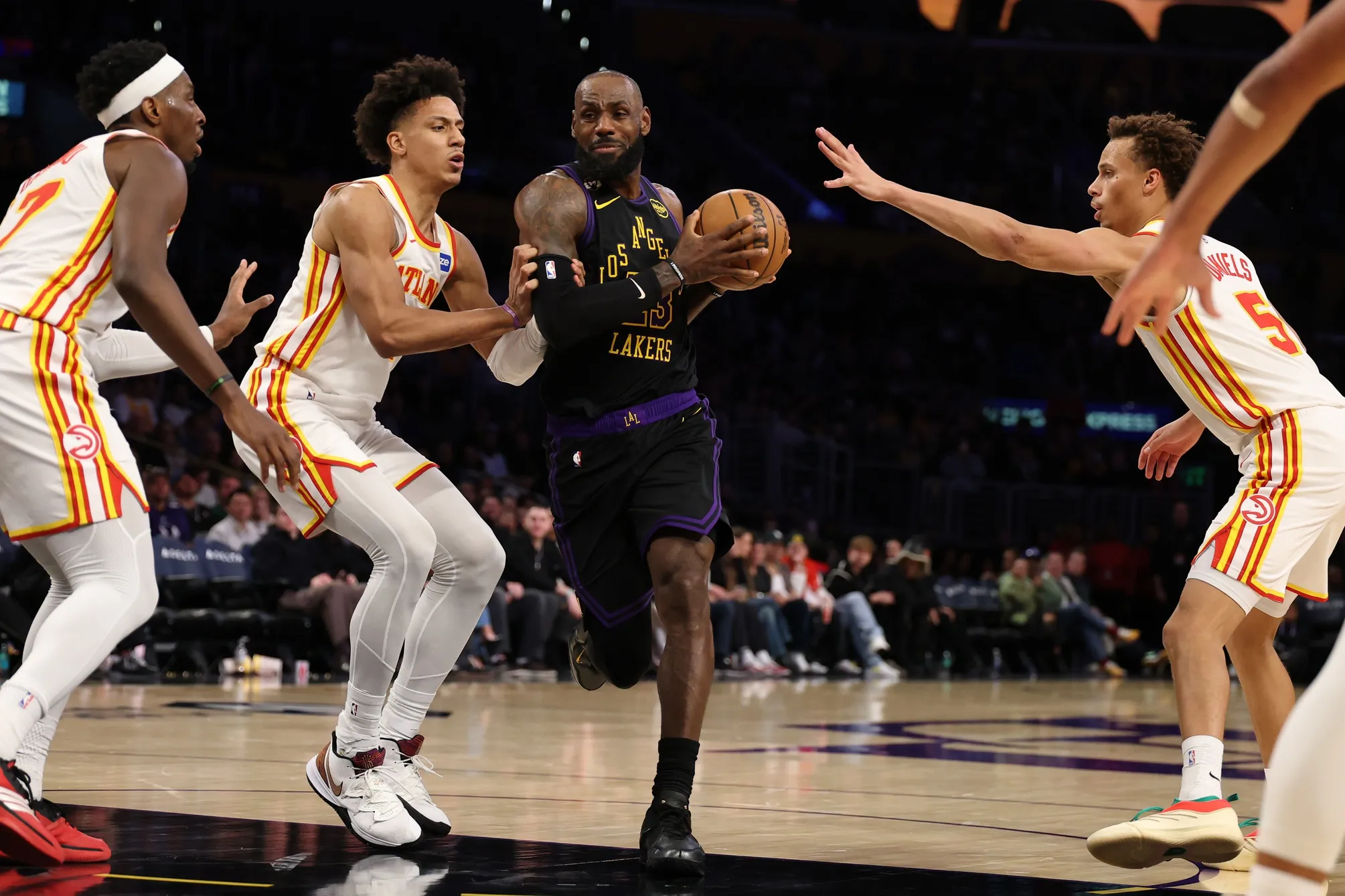 LeBron Pushes Past the Plan as Lakers End Skid