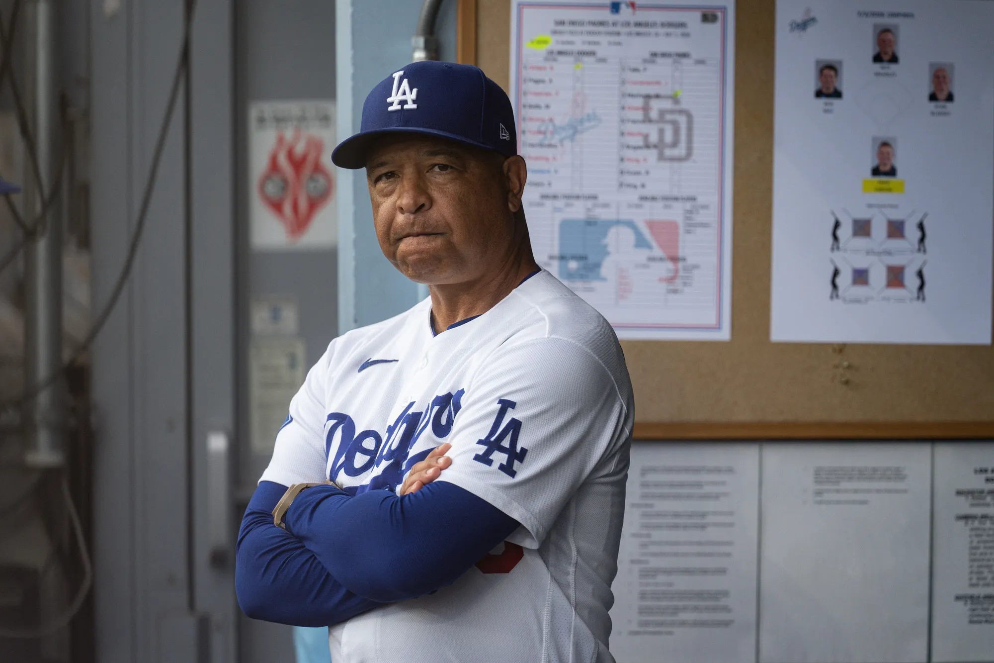 Dave Roberts Expects Dodgers Rookie to Debut Amid Family Tragedy in Venezuela