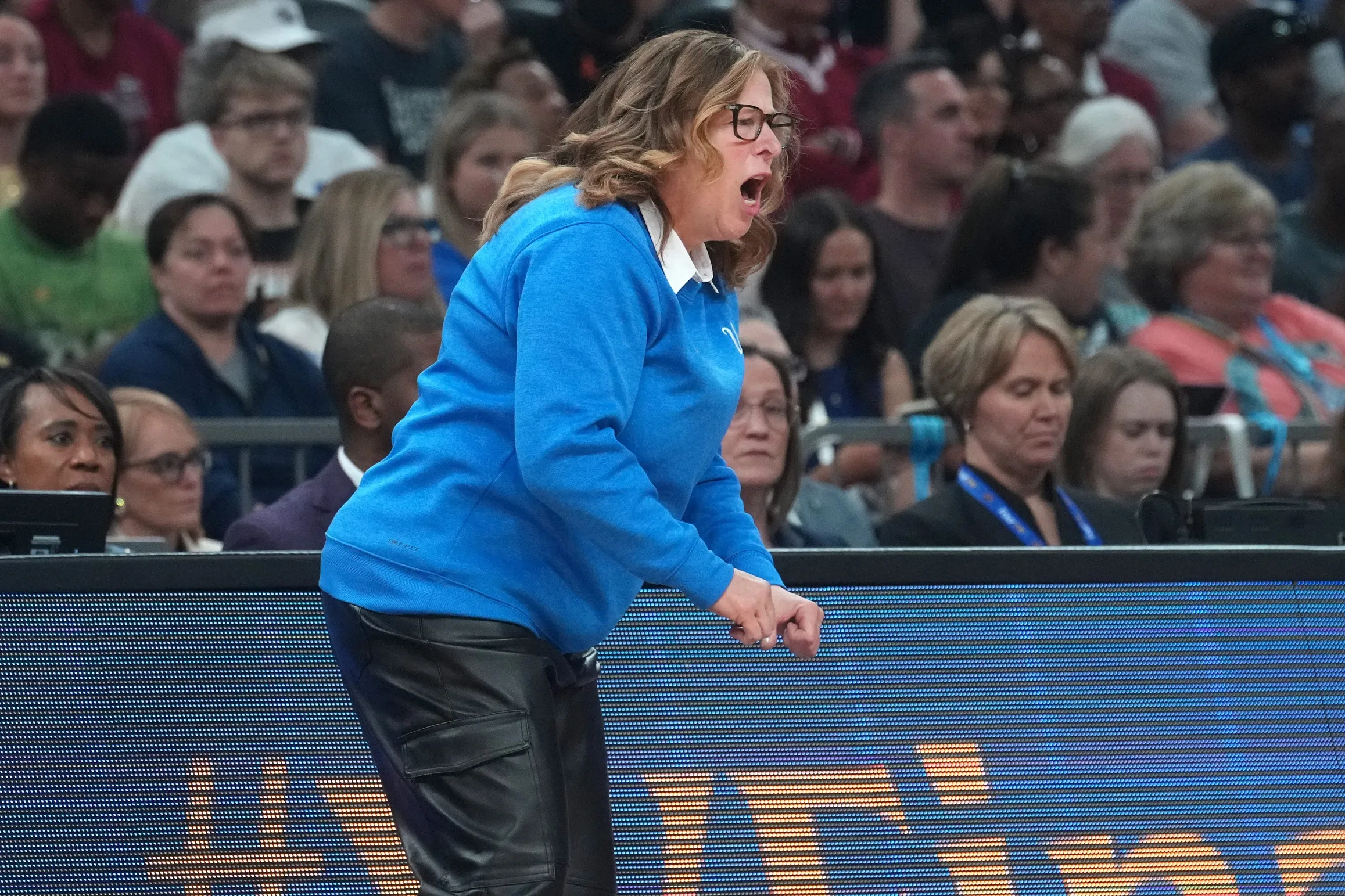 Dawn Staley Praises Cori Close After UCLA Tops South Carolina in Title Game