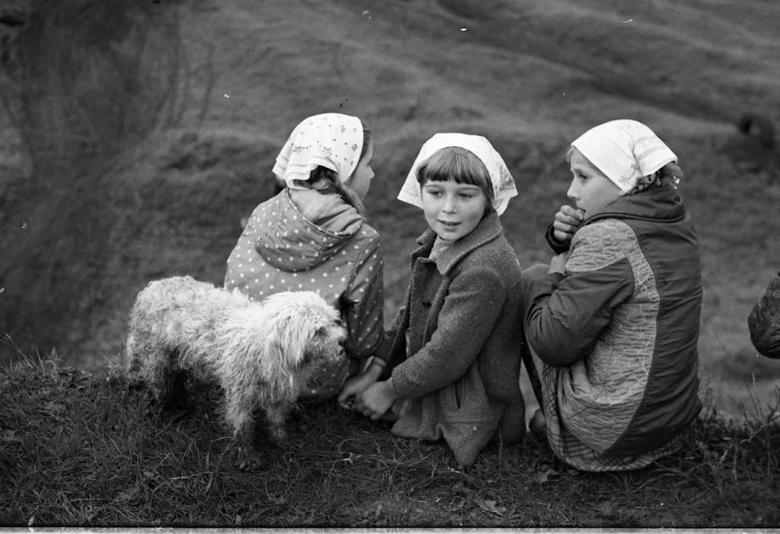 14 Things Every Kid Was Told to Stay Away From in the 1970s That Seem Strange Today