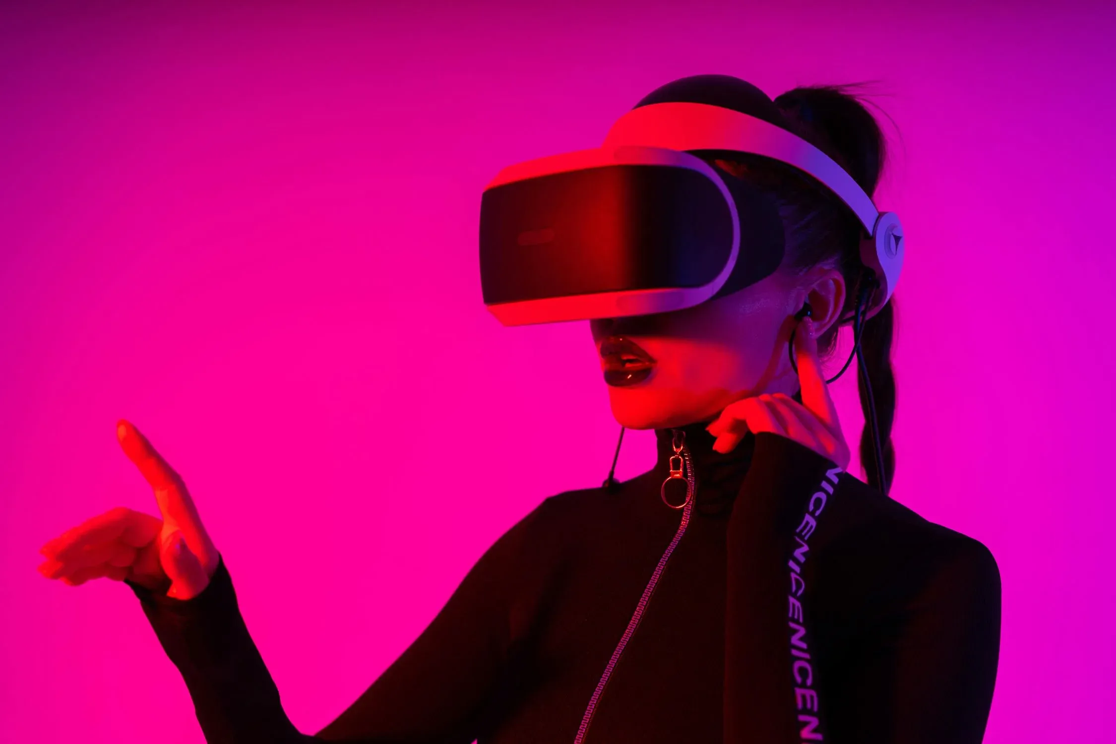 7 Ways Virtual Reality Is Changing the World Beyond Gaming