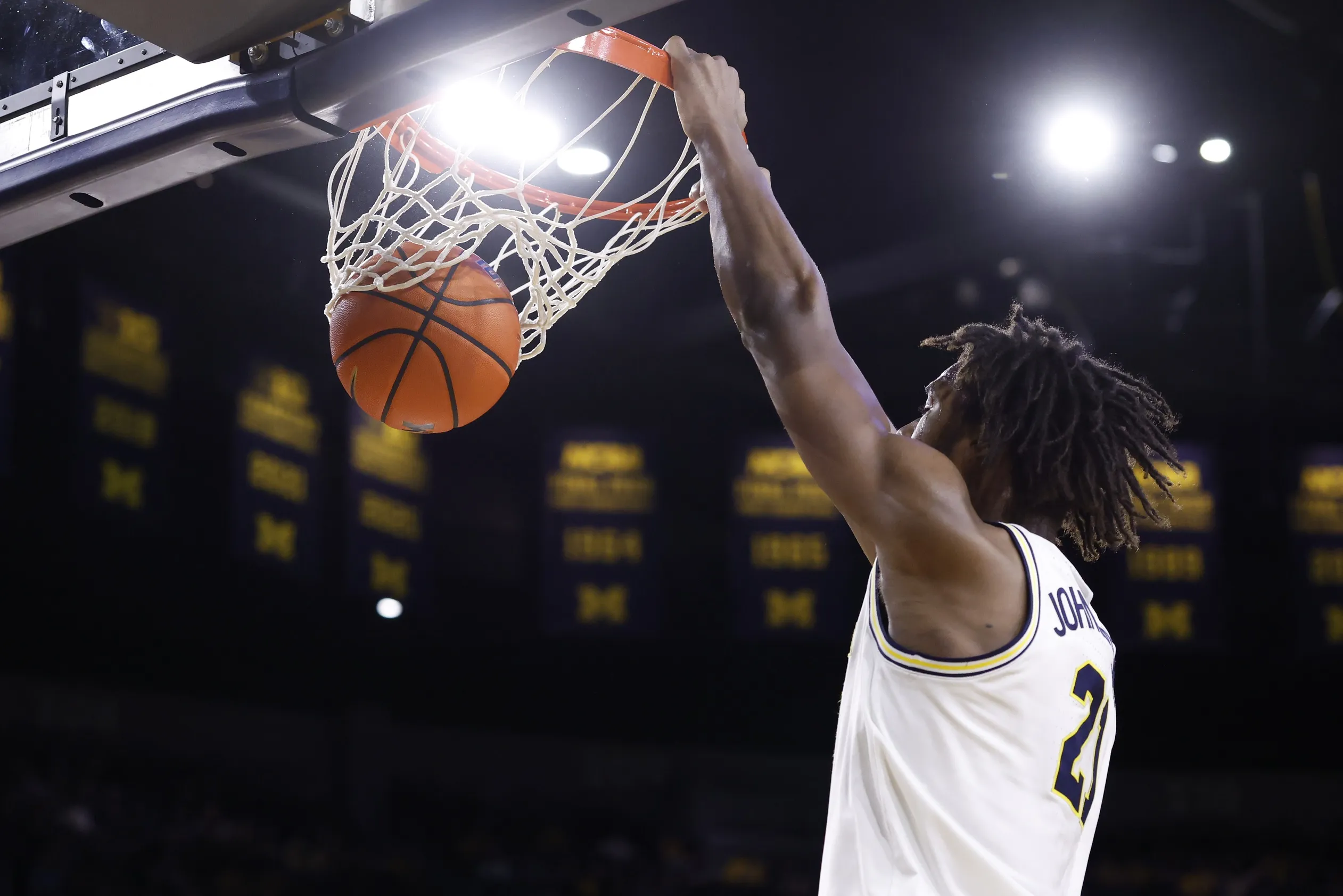 Morez Johnson Returns to Champaign as Illinois Faces Michigan
