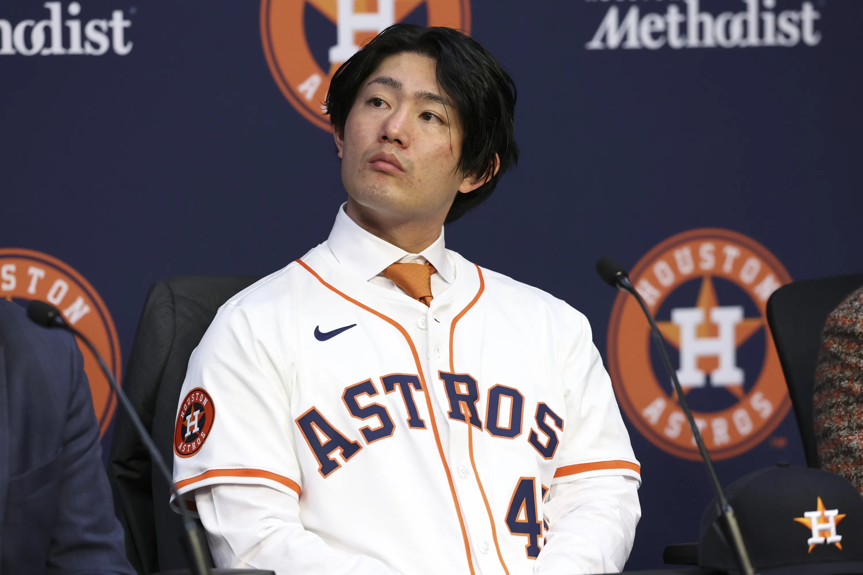 Tatsuya Imai Courts Houston Fans at Rockets Game