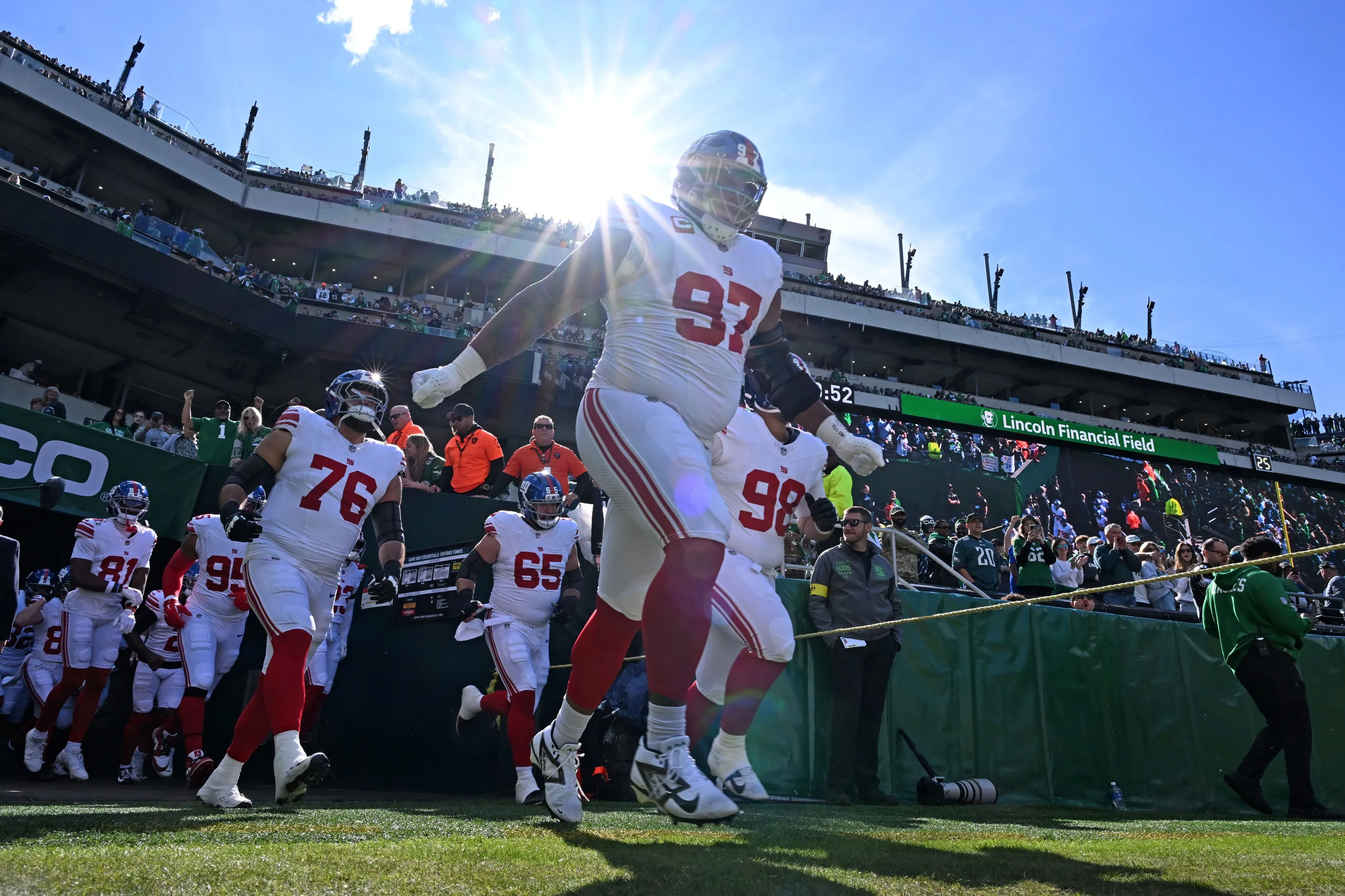 Giants Face Uncertainty as Dexter Lawrence Contract Talks Stall
