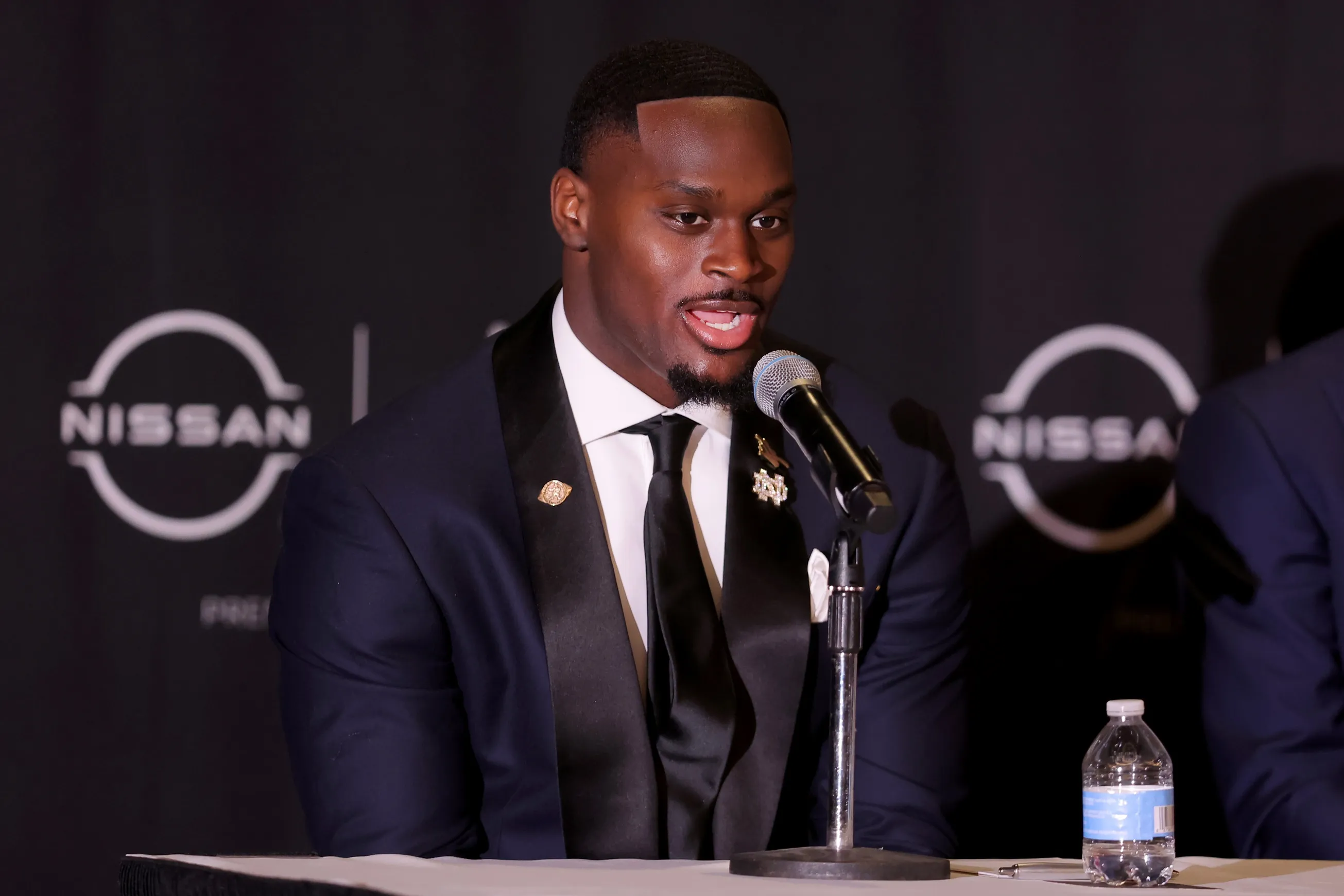 Notre Dame Faces Early Running Back Battle Following Jeremiyah Love’s NFL Leap