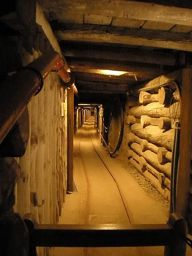 Janericloebe on wikimedia