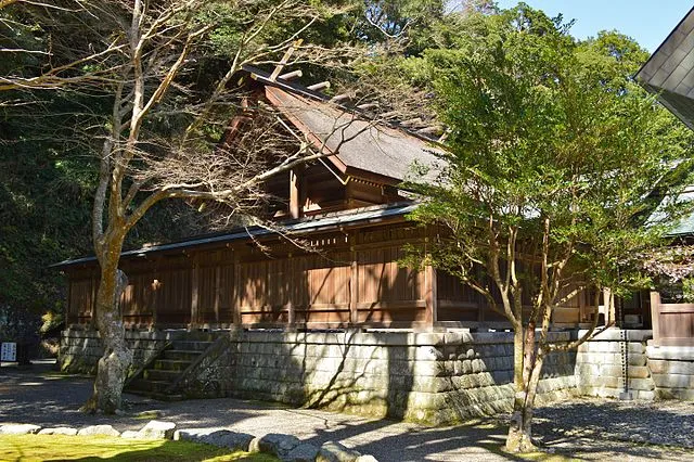 Saigen Jiro on Wikicommons