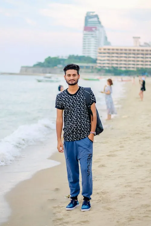 Ali Madad Sakhirani on Pexels