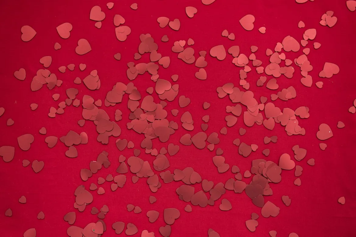 10 Non-Romantic Valentine Traditions Families Shared