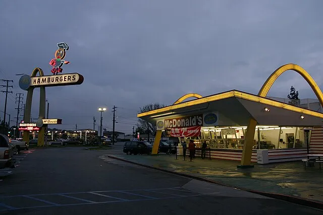 14 Fast Food Mascots That Vanished Without a Trace