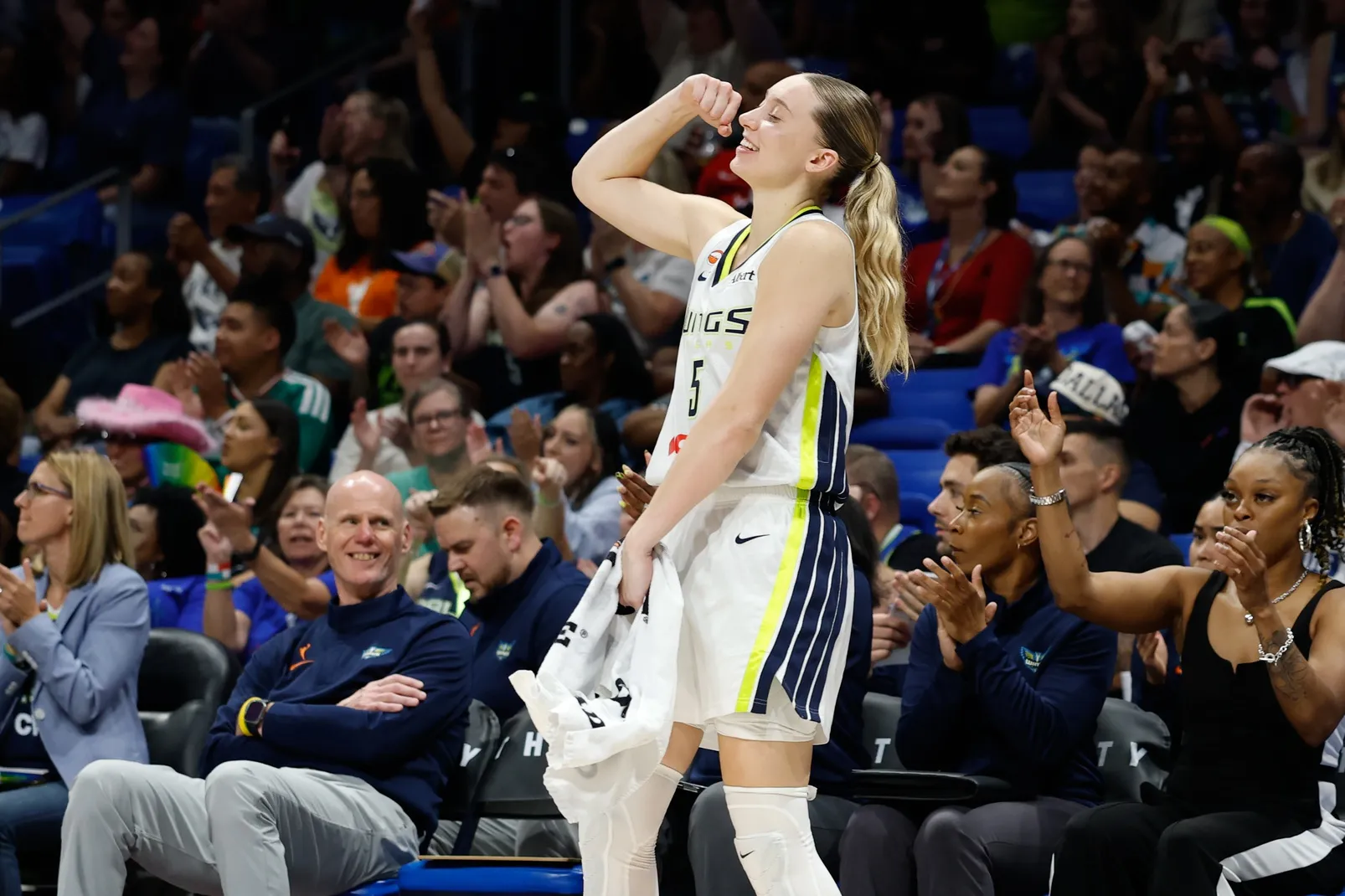 Bueckers and Fudd Shine as Wings Dominate Mercury in Statement Win