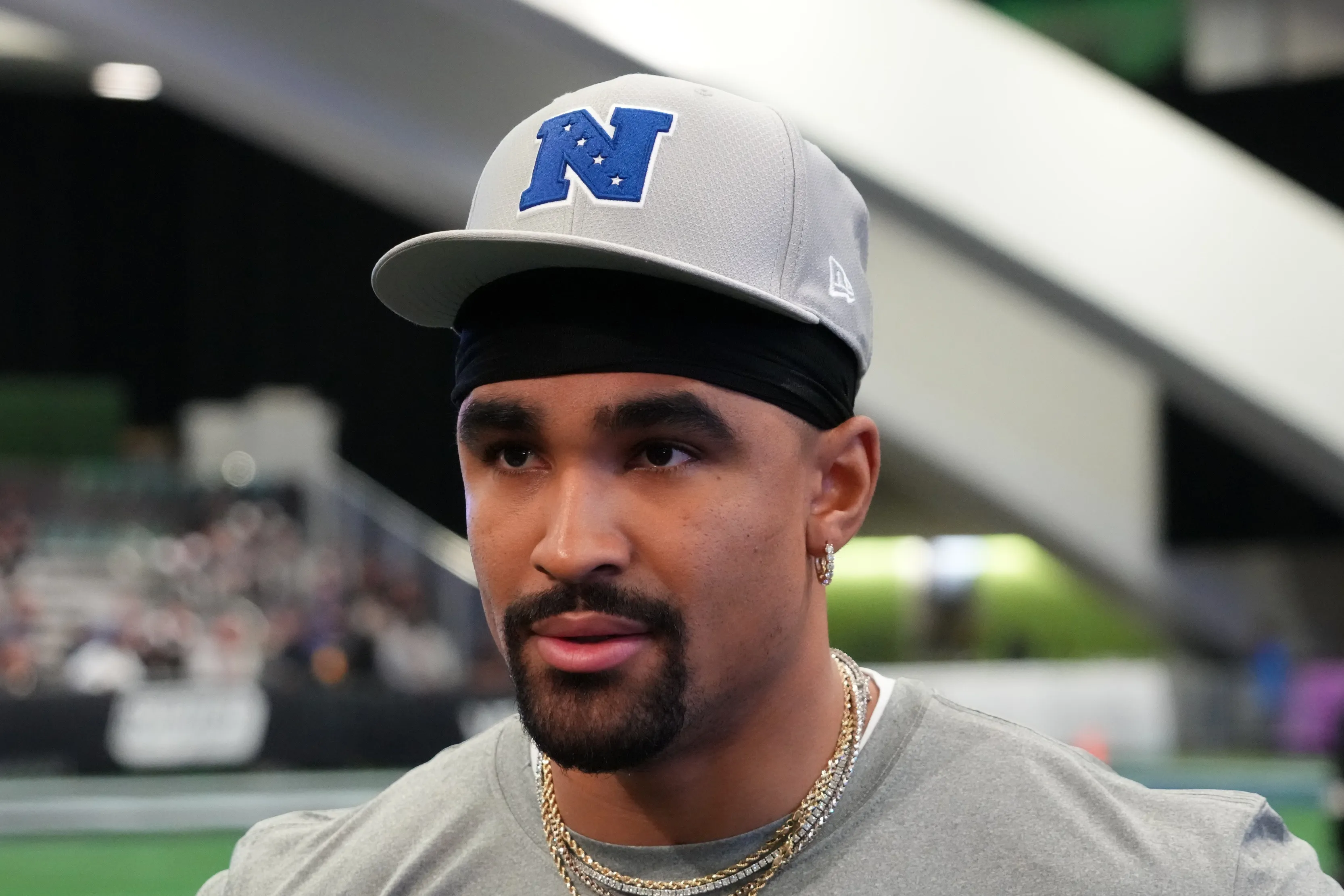 'World is seeing the truth,' Breiden Fehoko backs Lavonte David's comments on Jalen Hurts