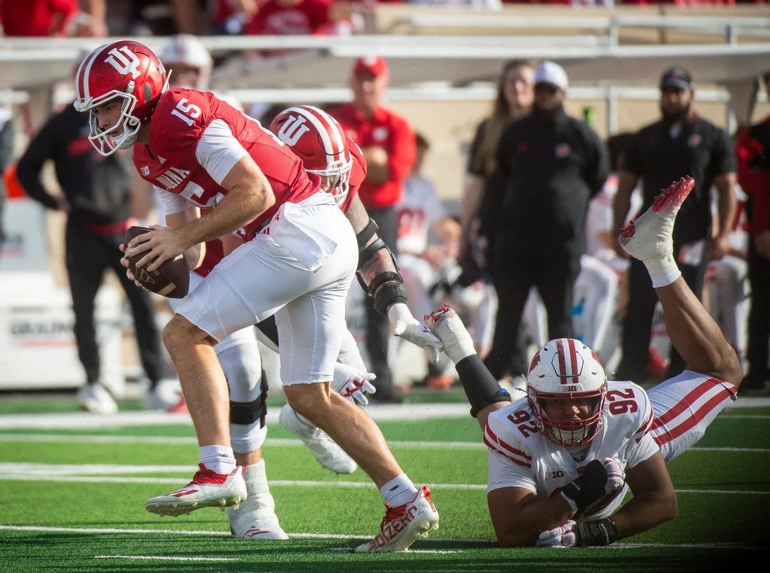 Fernando Mendoza Fuels Indiana’s Heisman Hopes with Poise and Production