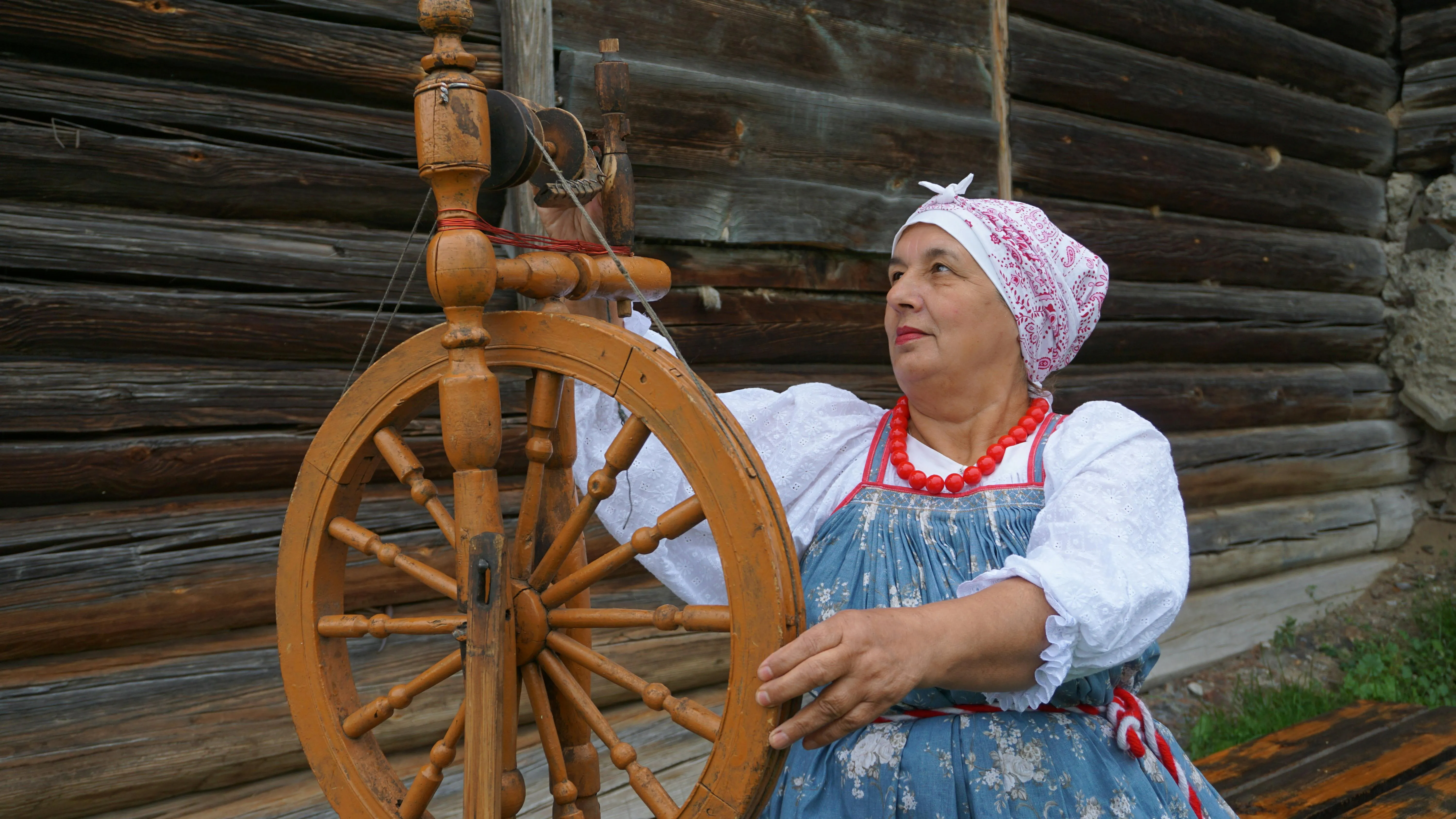12 Tools Used in Early Textile Production