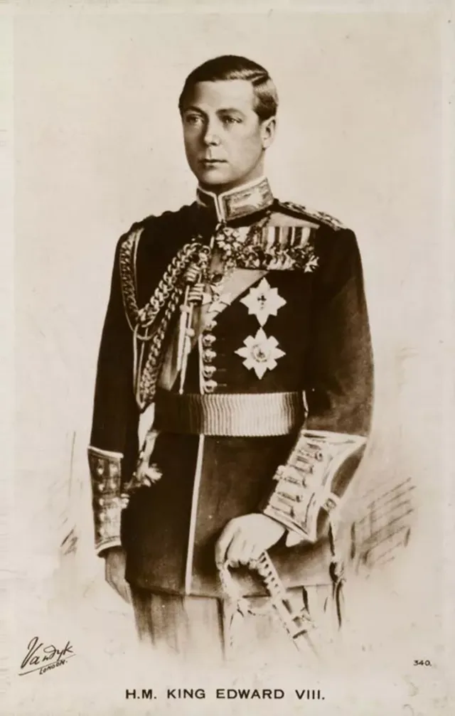 Vandyk (active 1881-1947) on Wikimedia Commons 