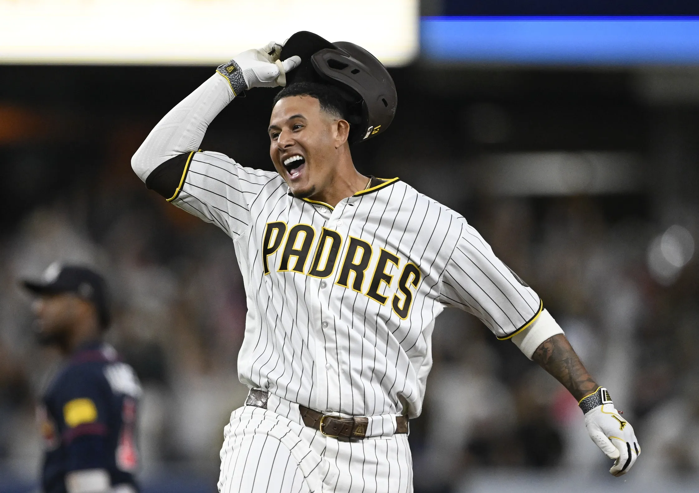 Manny Machado Delivers Walk-Off Heroics as Padres Edge Braves in Thriller