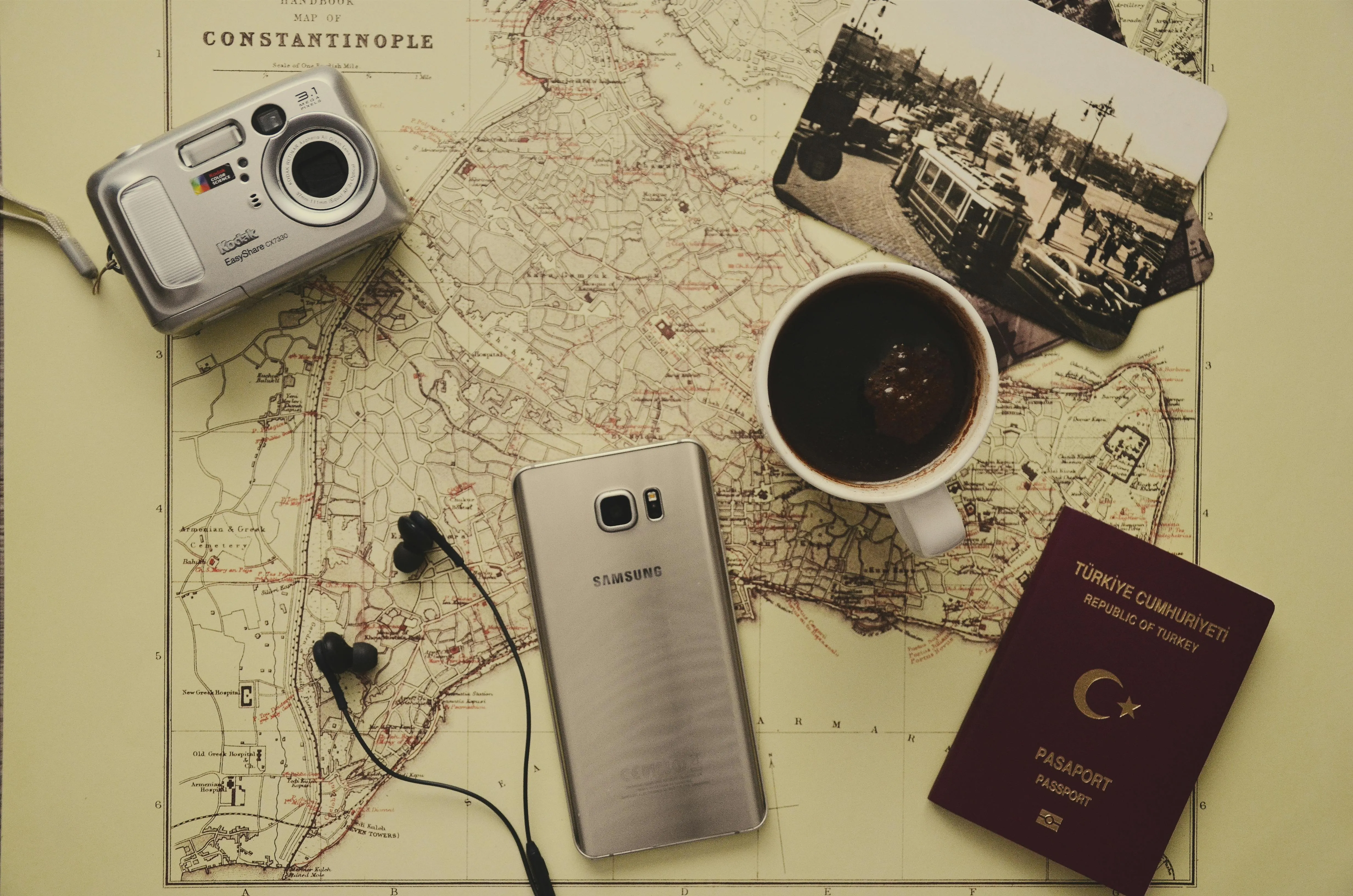16 Forgotten ’90s Travel Gadgets That Are Obsolete