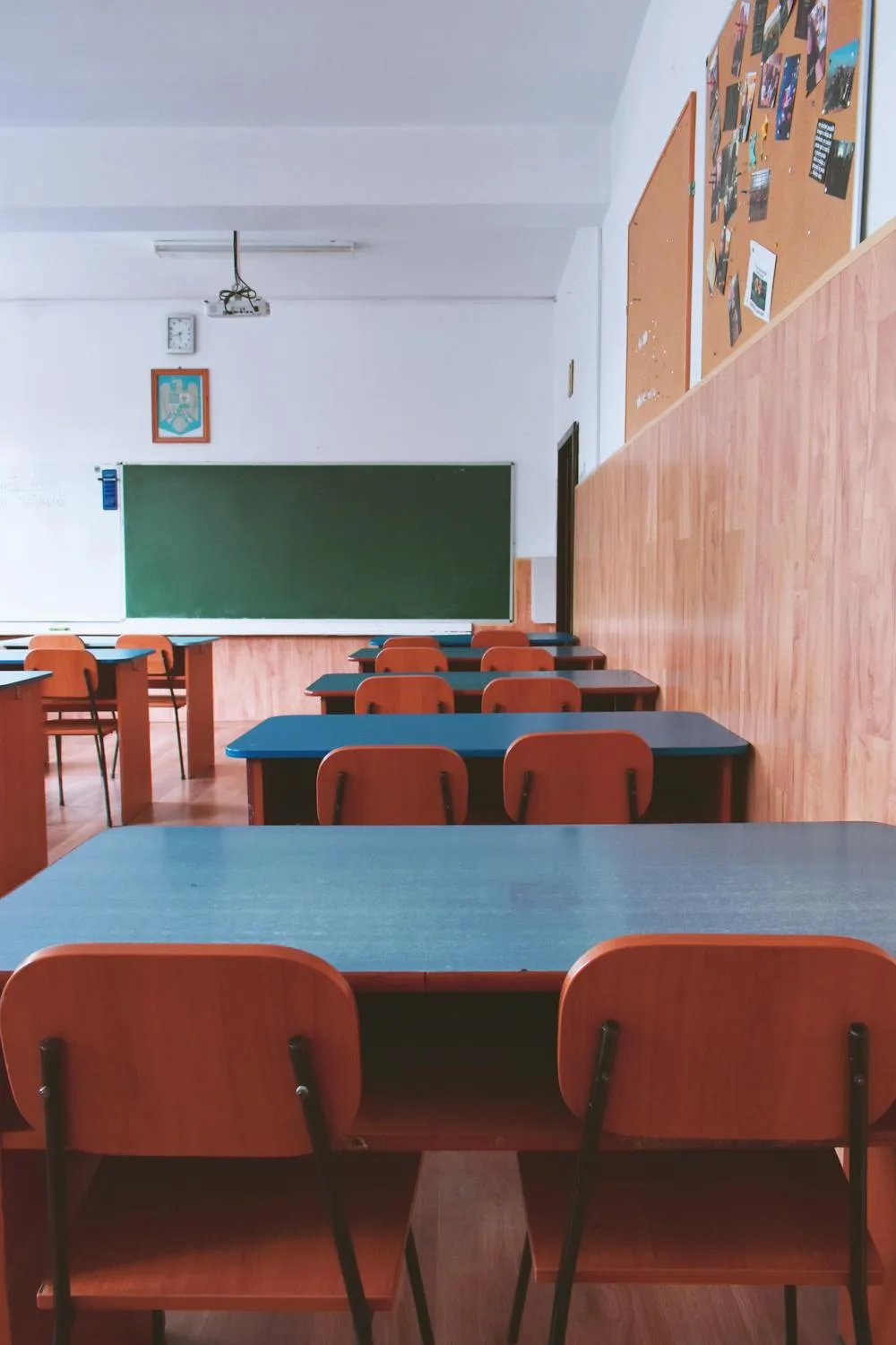 15 Classroom Decorations That Screamed ’80s Style