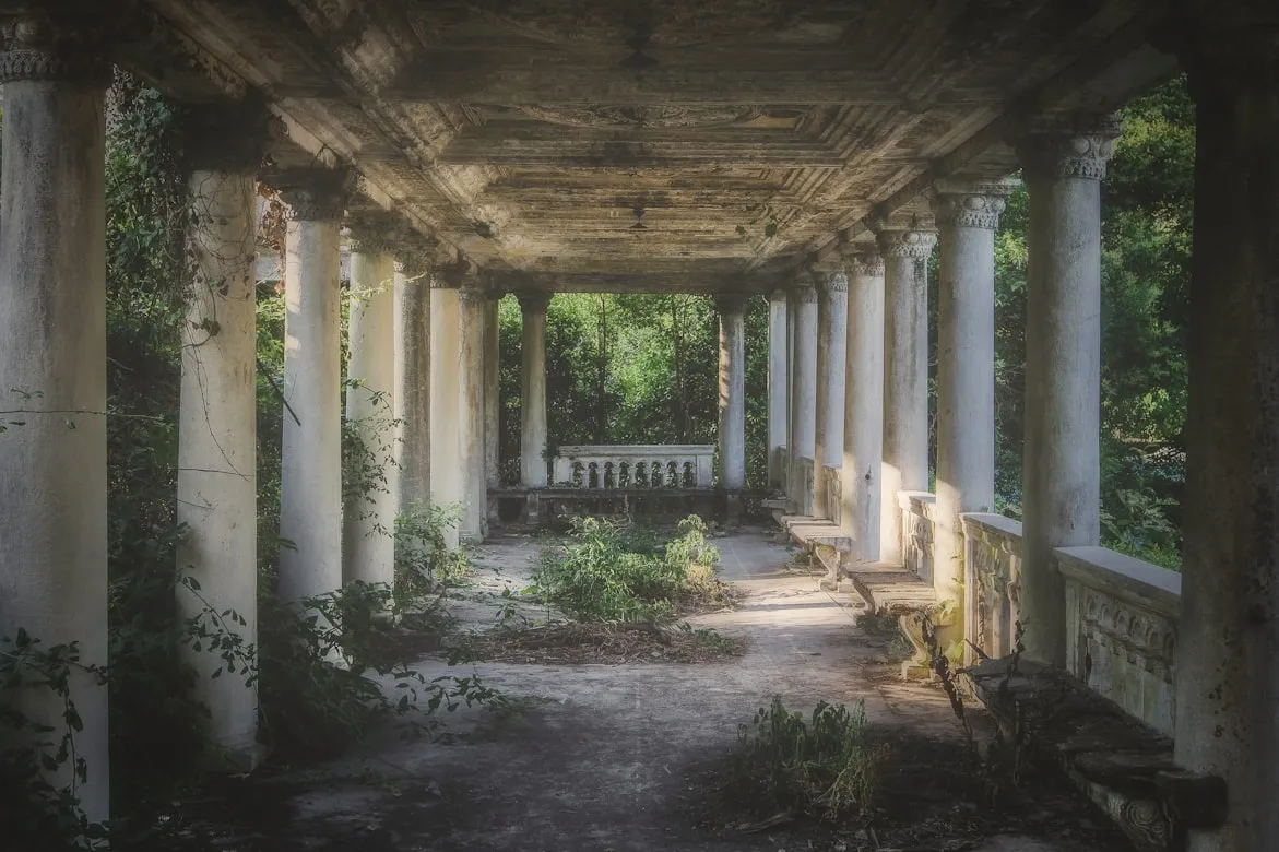 15 Ancient Structures That Defy Explanation