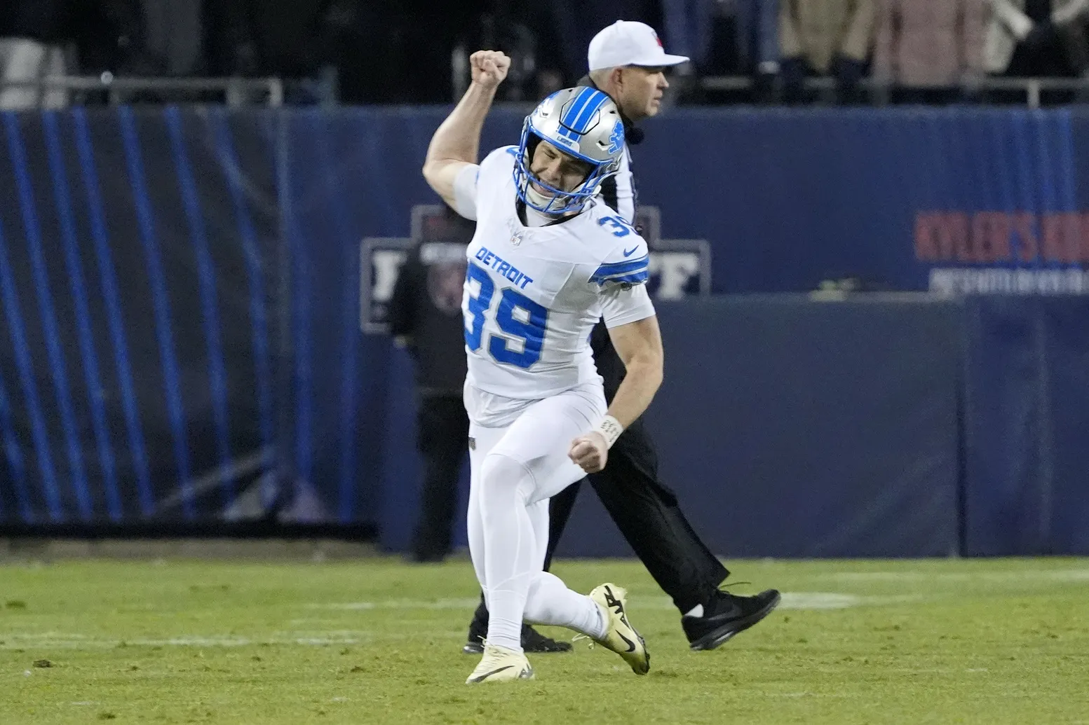 Lions Re-Sign Jake Bates as Kicking Consistency Becomes 2026 Focus