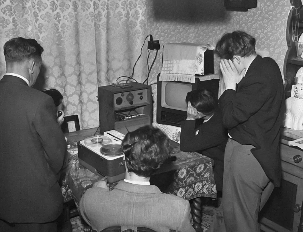 14 ’80s Radio Jingles That Wouldn’t Play Today