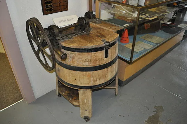 Joe Mabel on wikimedia commons