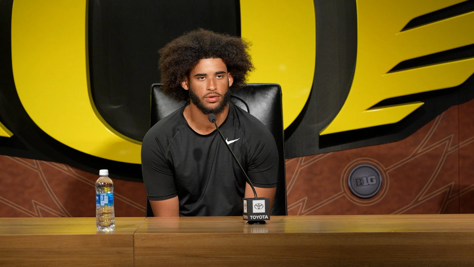 Dante Moore’s Return and Leadership Fuel Oregon’s Title Hopes in 2026