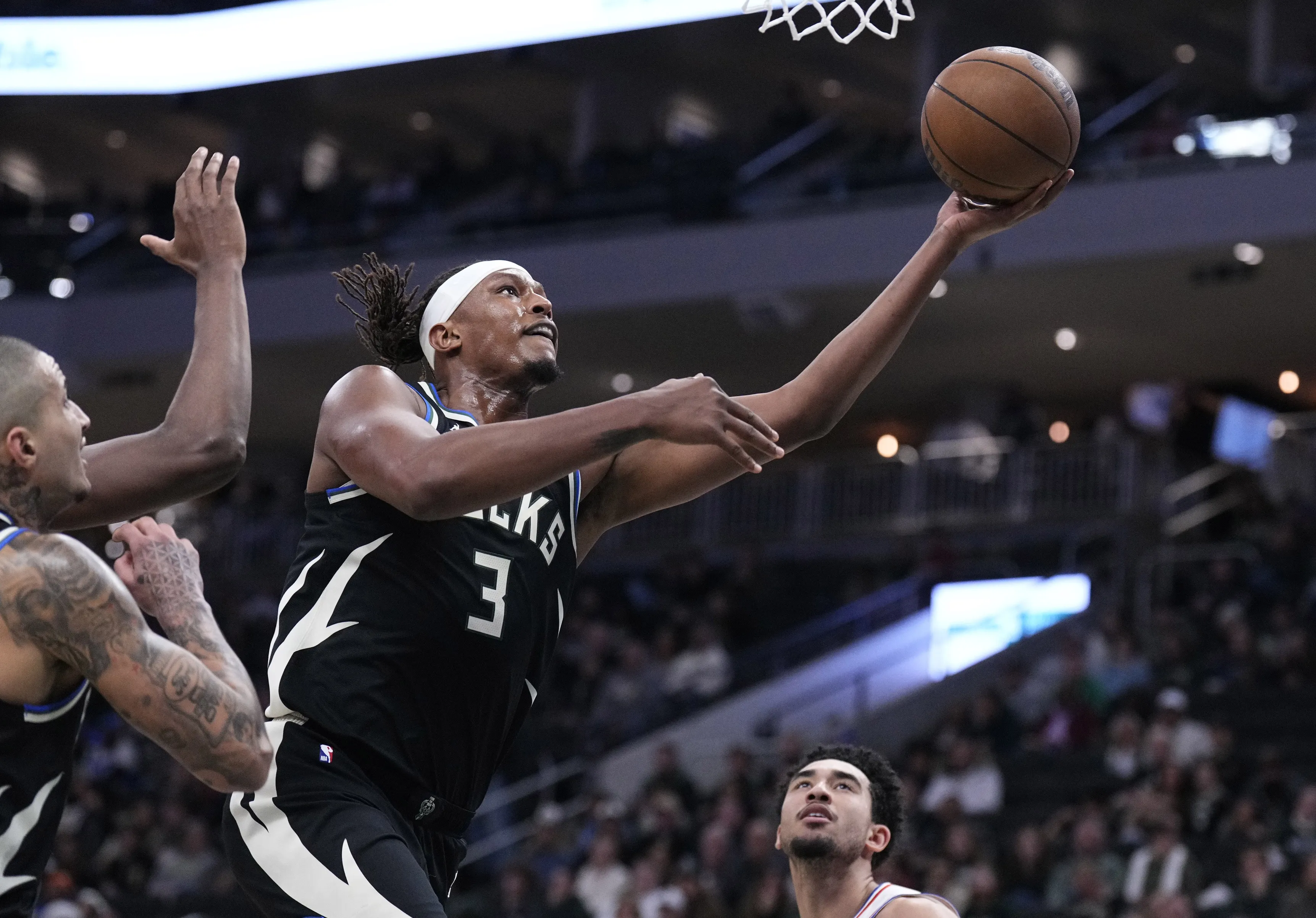 Pacers Explore Trade Market for Long-Term Center as Early-Season Struggles Mount
