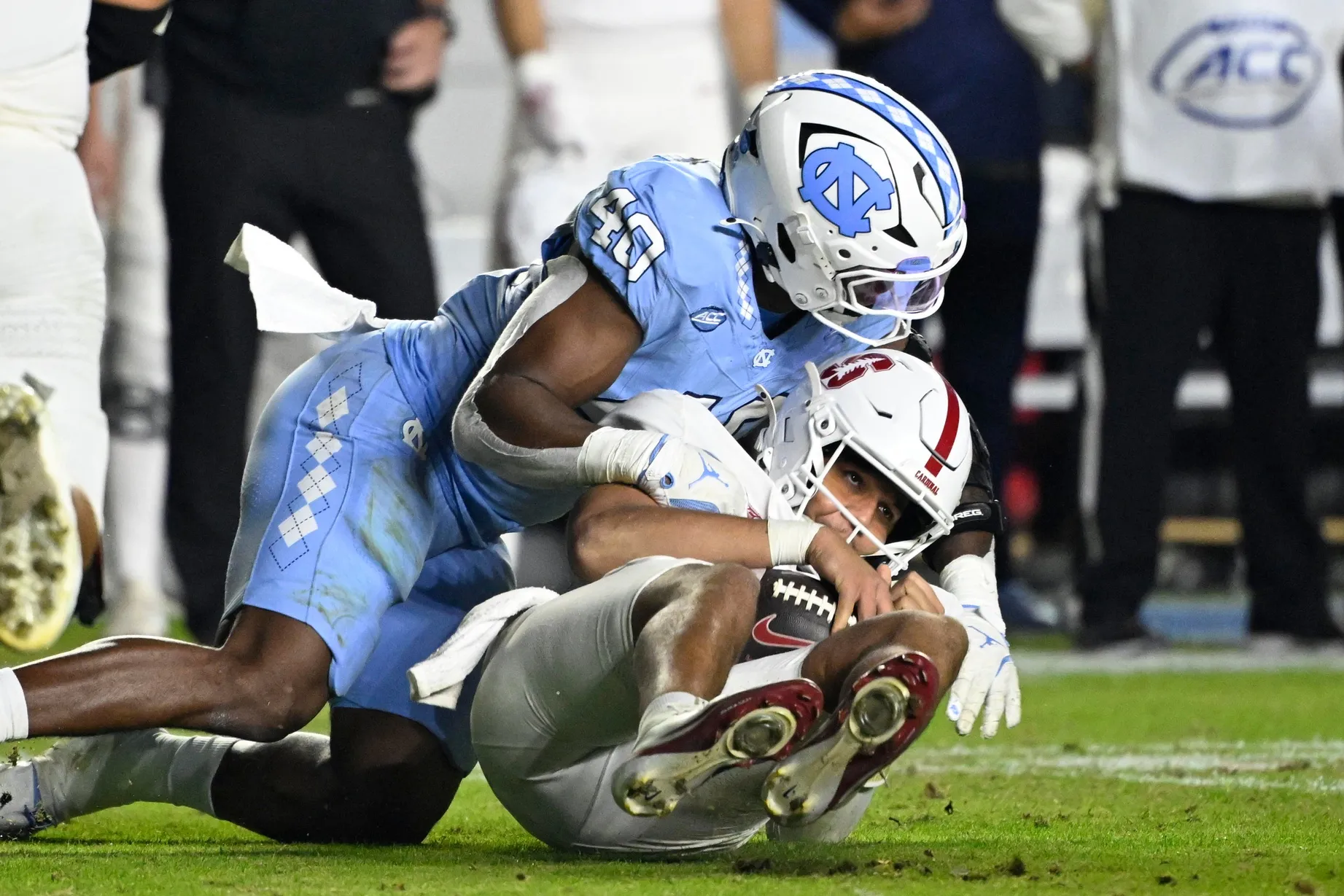 UNC Faces Early Setback as Top Defender Tyler Thompson Enters Transfer Portal