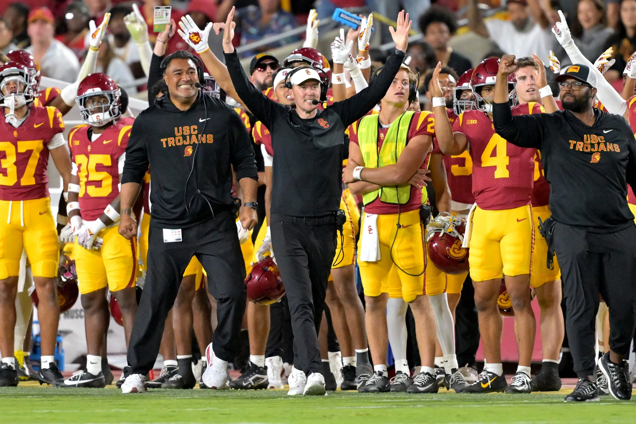 USC’s Balanced Attack and Defense Fuel CFP Hopes