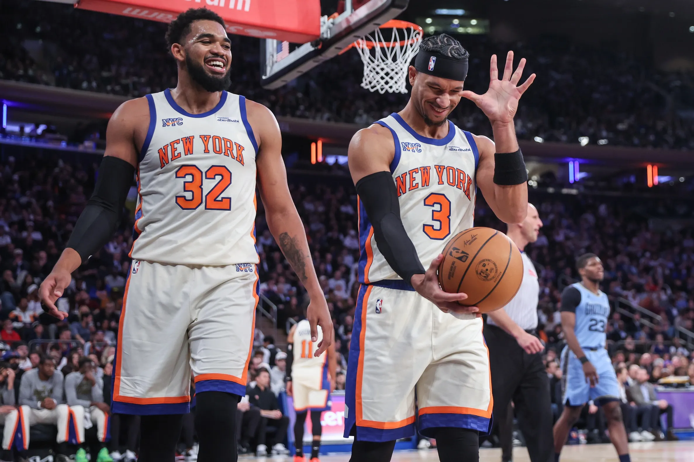 Knicks List Towns, Hart as Probable Ahead of 76ers Clash