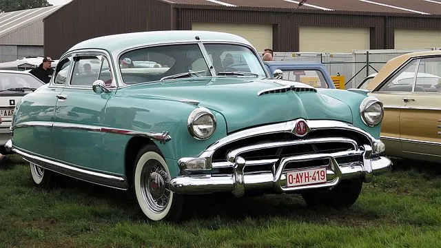 Charles01 on Wikimedia Commons