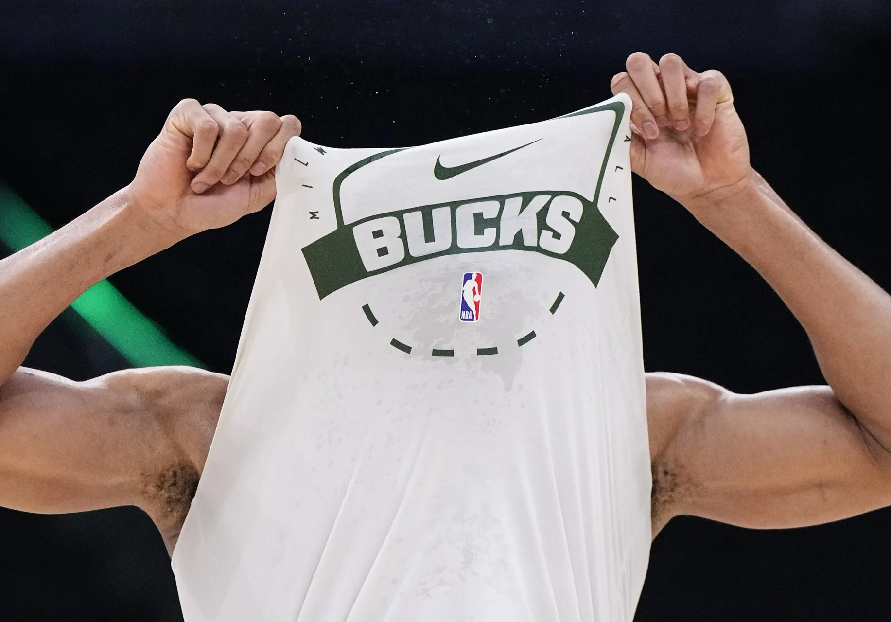 Giannis Antetokounmpo at Center of Trade Deadline Storm as Future Remains Unclear