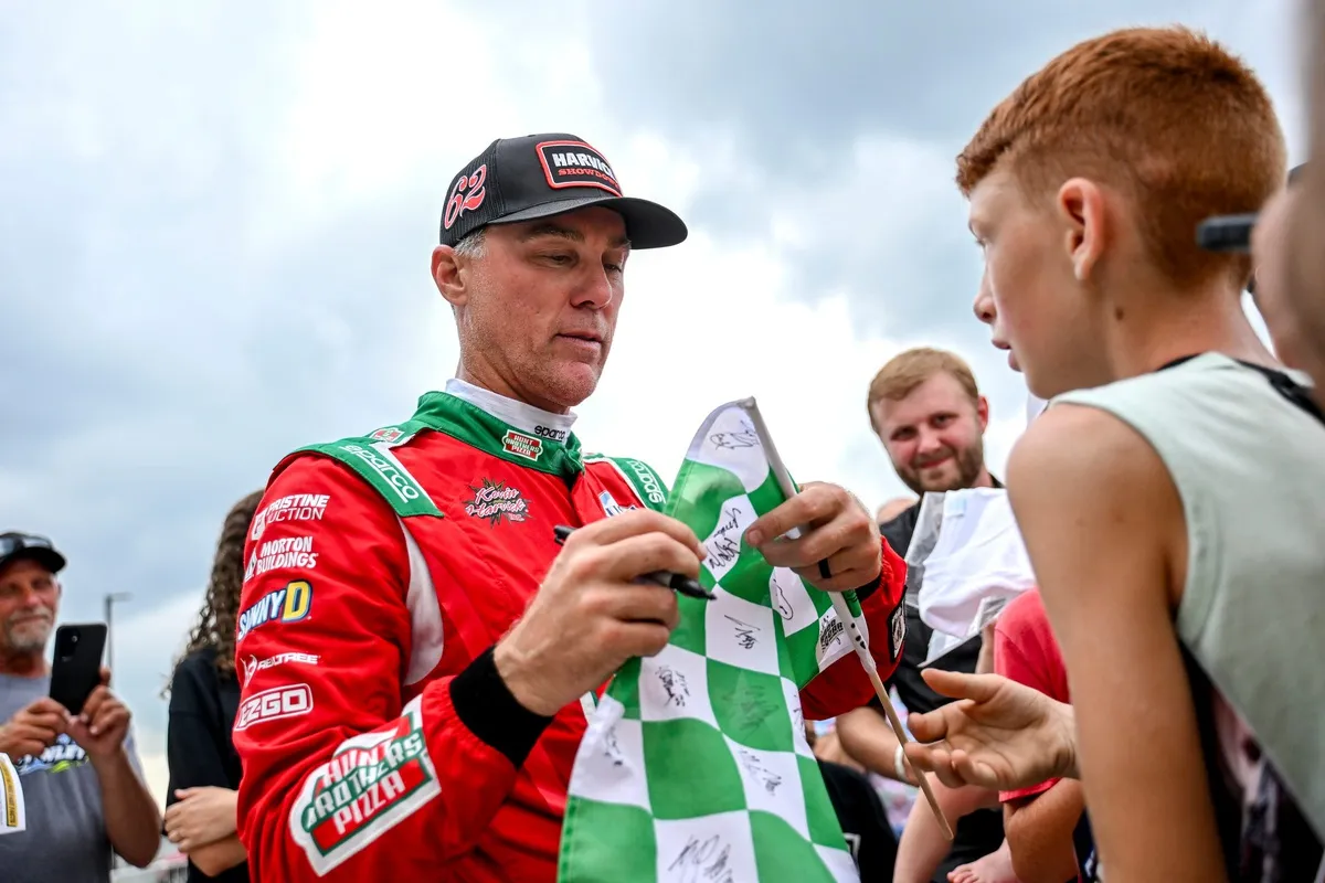 NASCAR Insider dives into Kevin Harvick's connections with Ty Gibbs