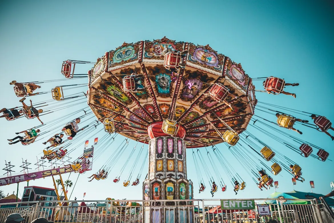 israel palacio from Unsplash