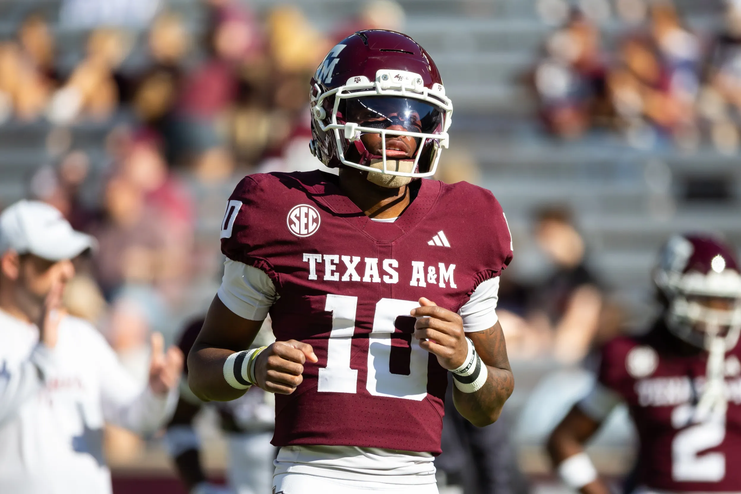 Marcel Reed Praises Indiana QB Fernando Mendoza Ahead of Heisman Ceremony
