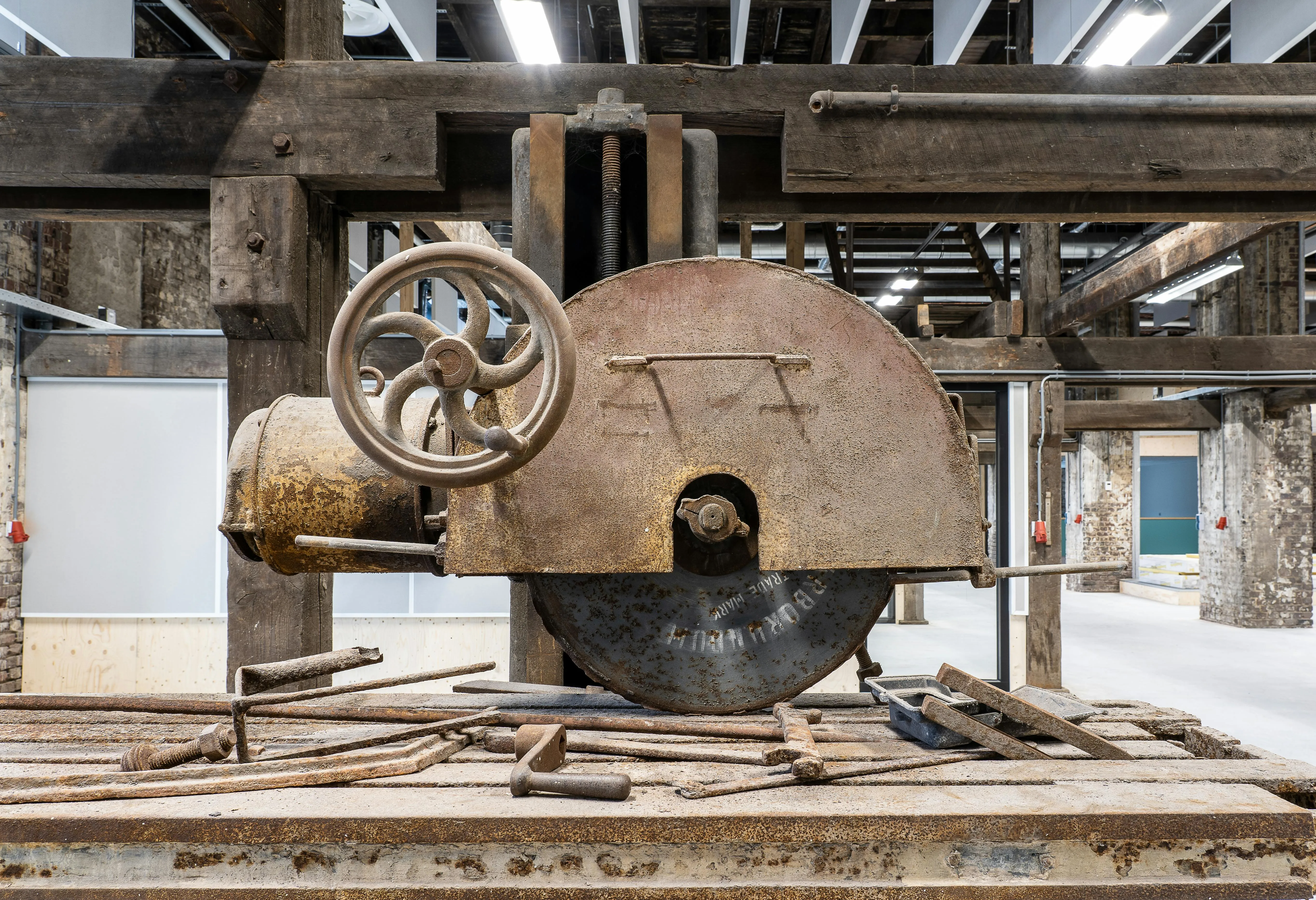 20 Ancient Machines That Shouldn't Have Existed