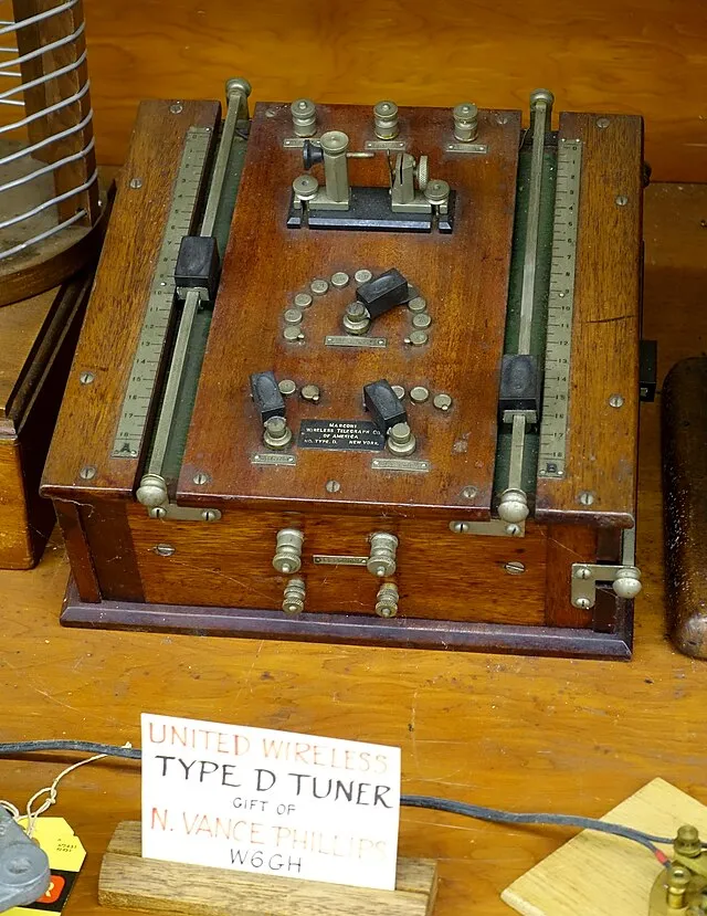 Daderot on Wikimedia Commons