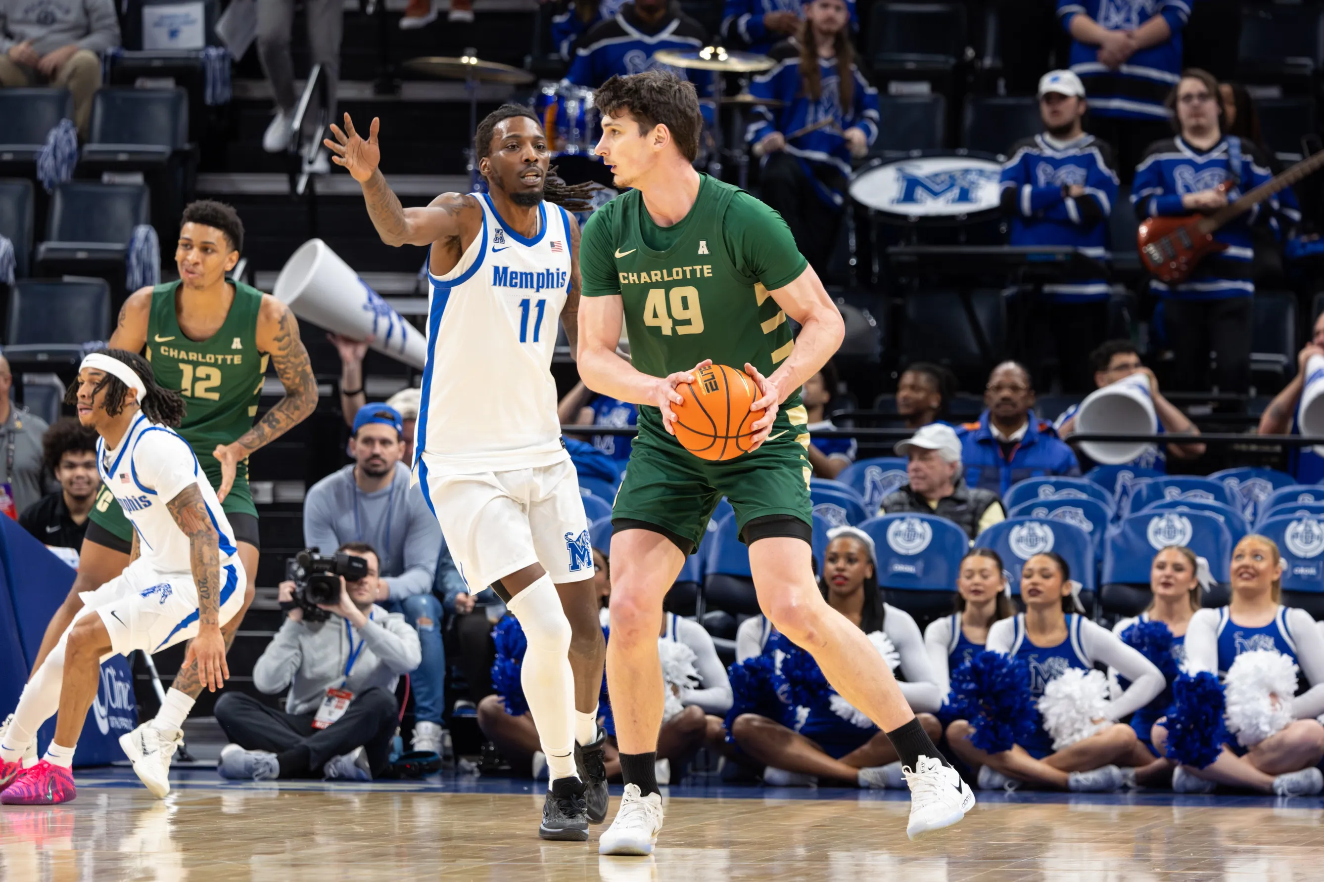 Tom Izzo Lands 7-Foot-2 Transfer Anton Bonke to Anchor Michigan State Frontcourt