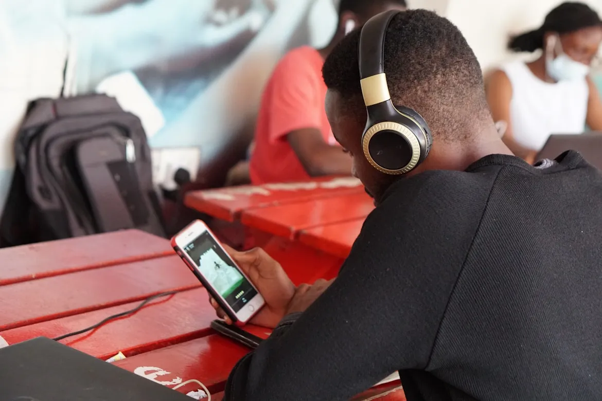 Kojo Kwarteng on Unsplash