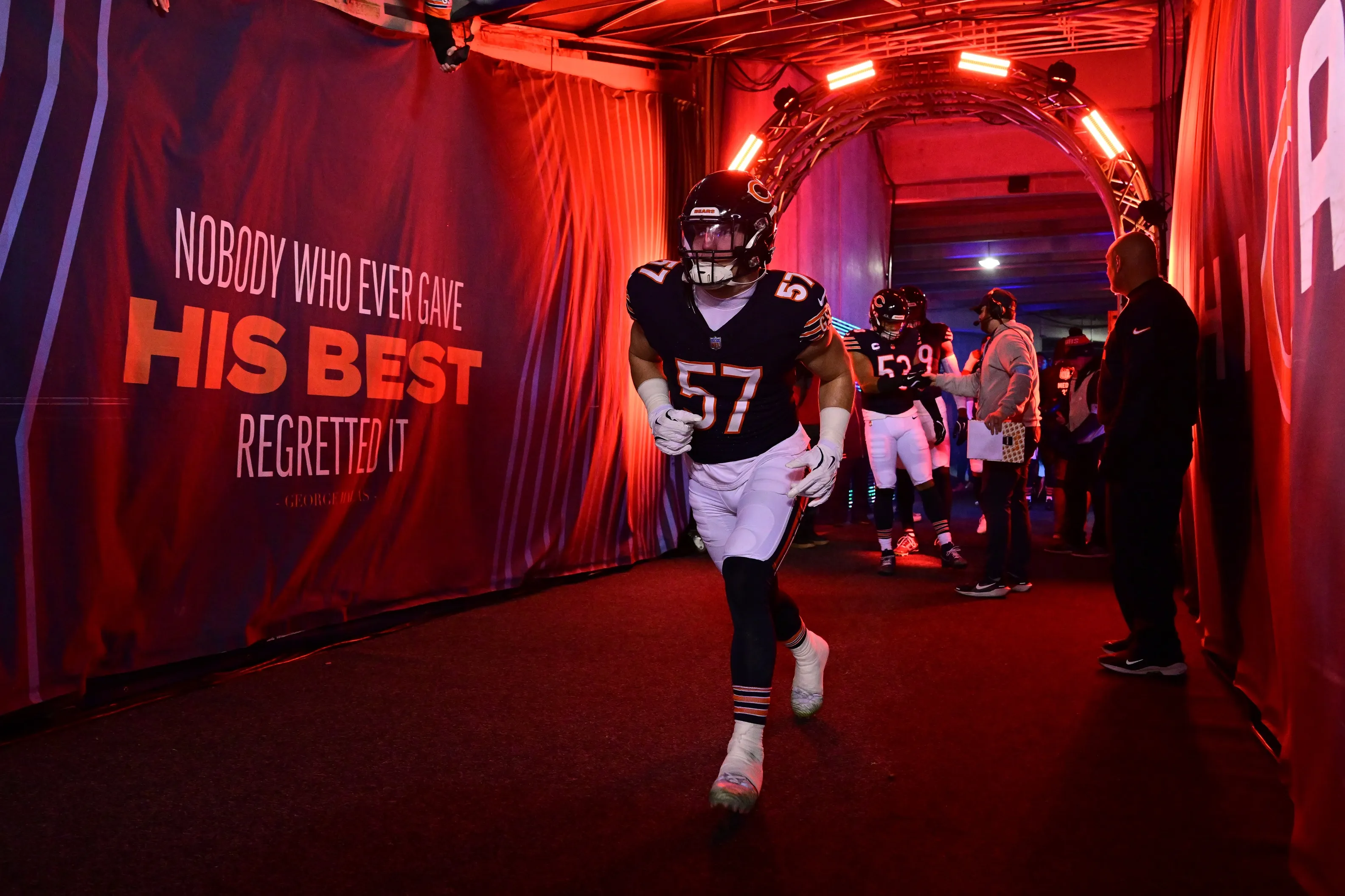 Bears Reunite with Jack Sanborn to Bolster Linebacker Depth and Familiarity