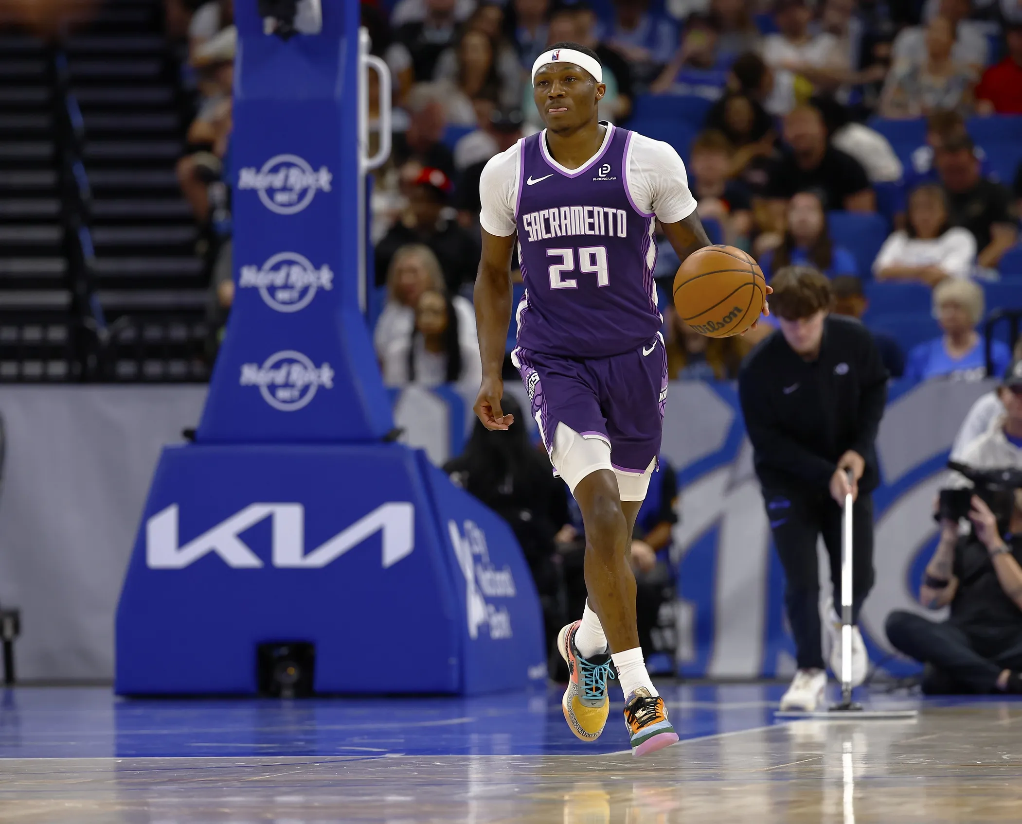 Plowden Makes Statement Against Former Team in Strong Showing vs Hawks