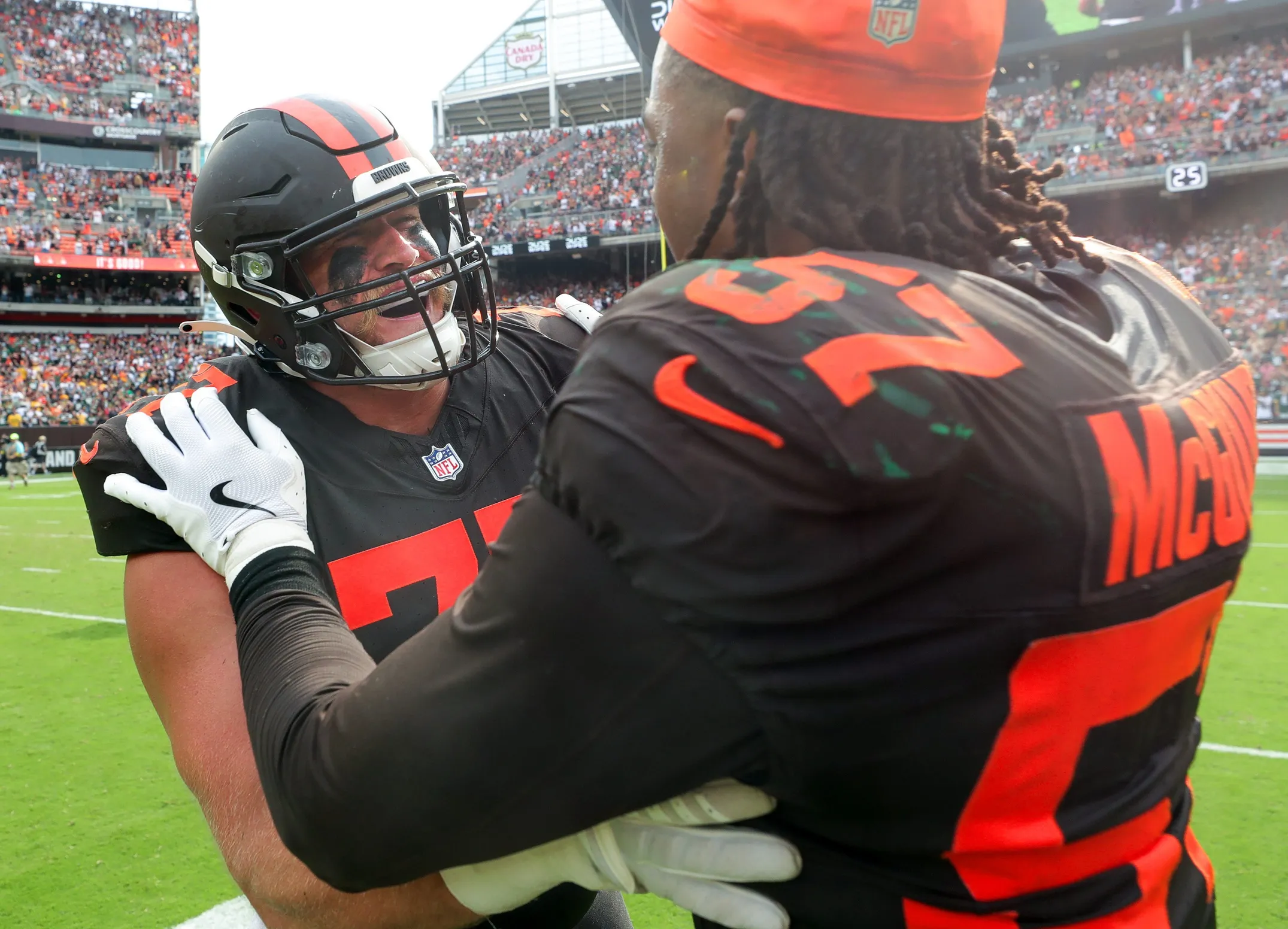 Wyatt Teller Bids Farewell to Browns After Seven-Year Tenure