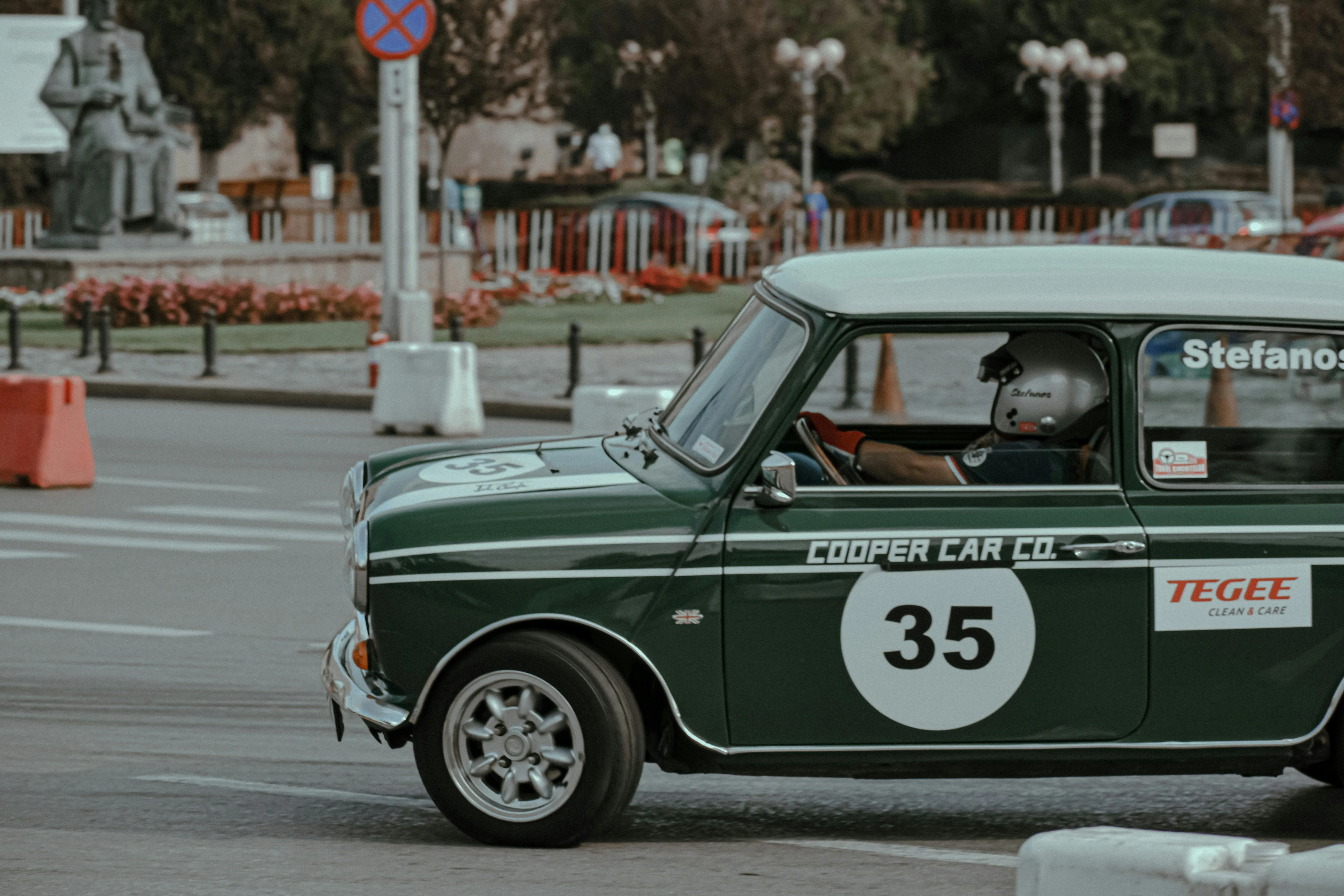 15 ’80s Auto Racing Fads That Have Faded Away