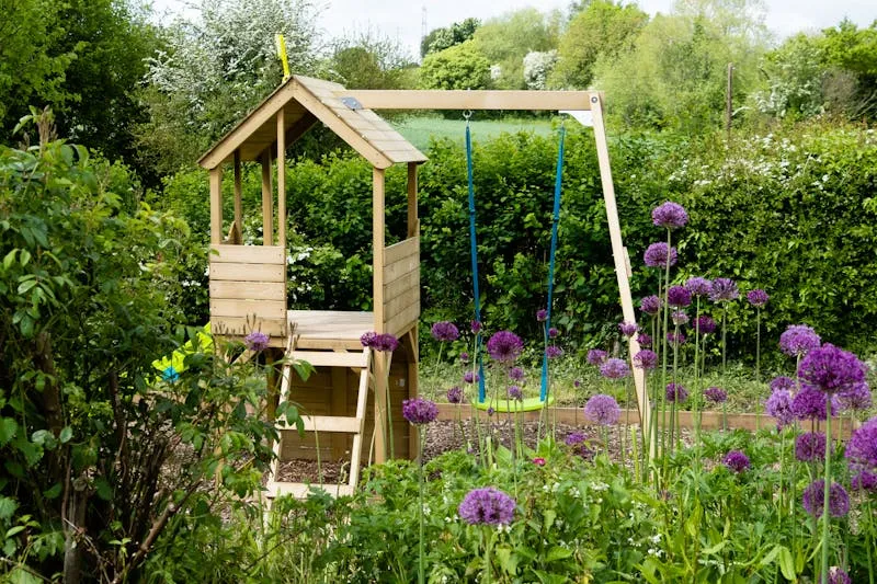 Field Cottage on Pexels