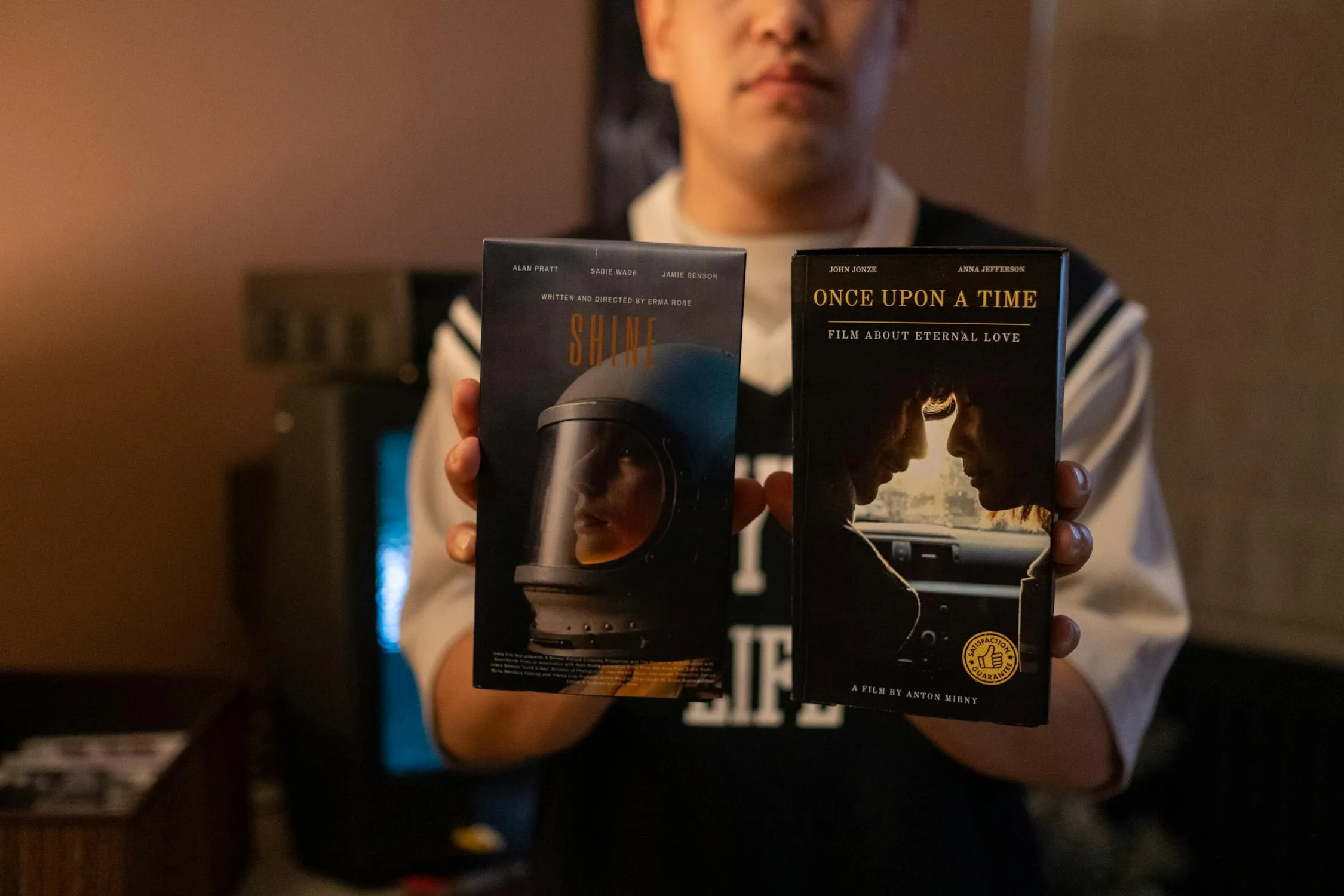18 VHS Movie Trailers That Were Scarier Than the Movie Itself