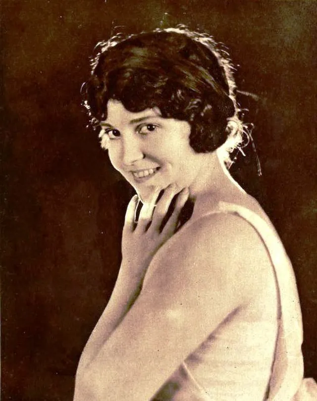 Clarence S. Bull on Wikimedia Commons