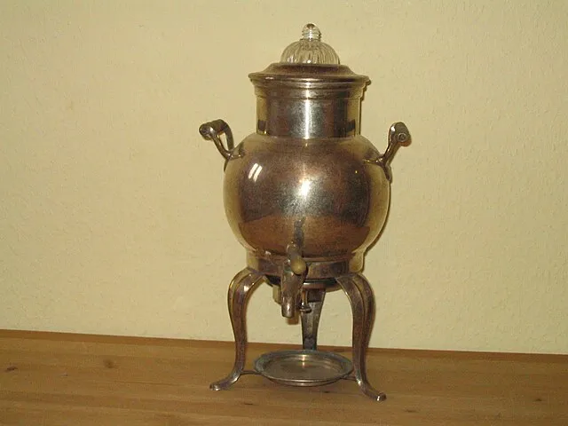 Rote Fingur on Wikimedia Commons