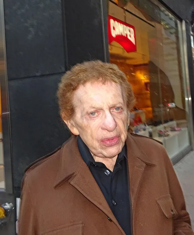 Greg2600 on Wikimedia Commons 