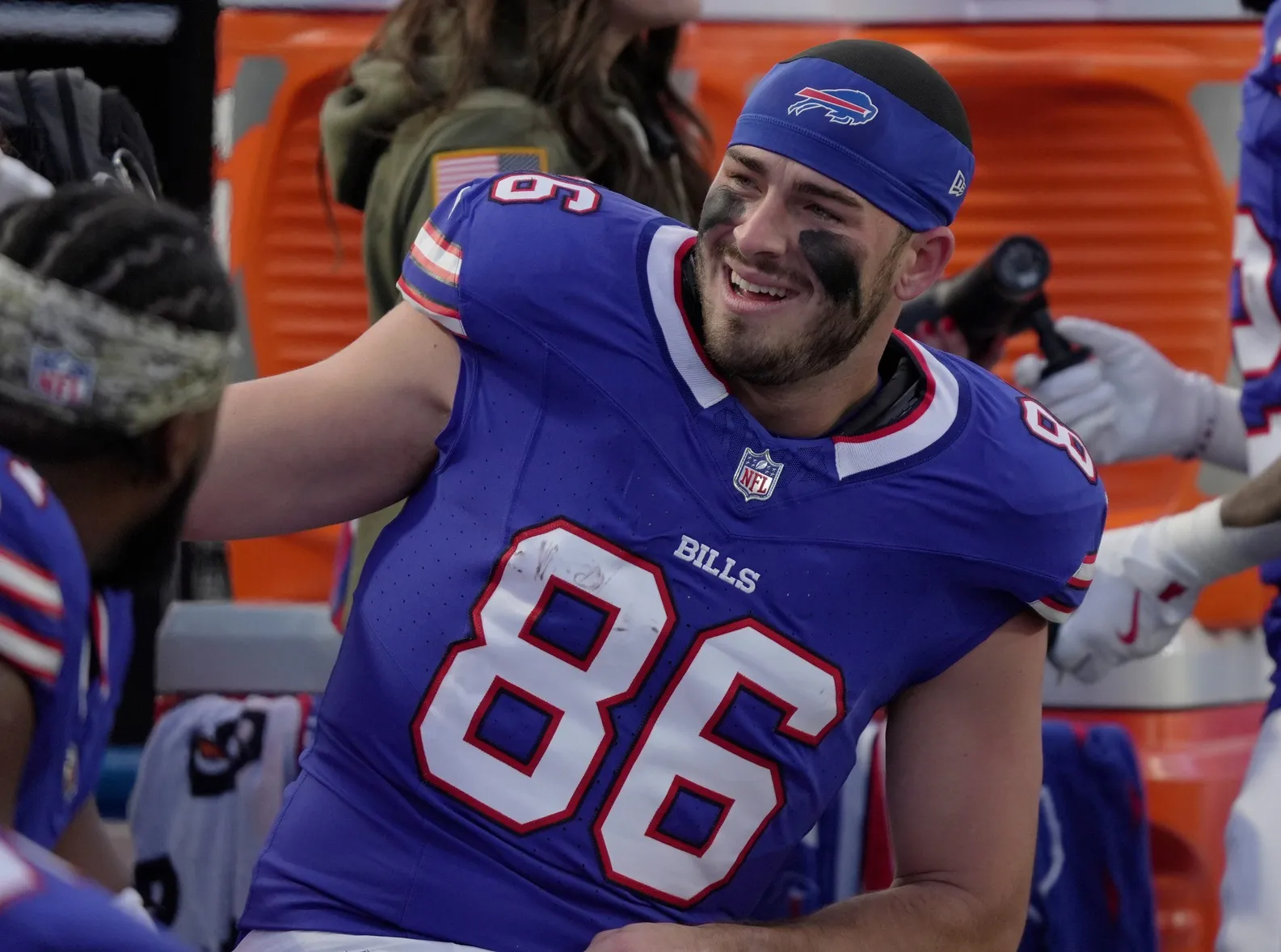 Bills Elevate Keleki Latu Amid Dalton Kincaid’s Hamstring Injury